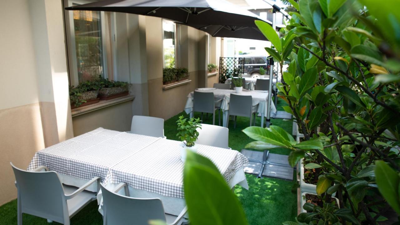 Hotel San Gottardo 리치오네 외부 사진
